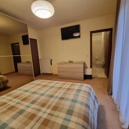 Casa Raut - Spacious 2-bedroom Or 3-bedroom Near Pordenone And Aviano - Quiet Area * Cordenons