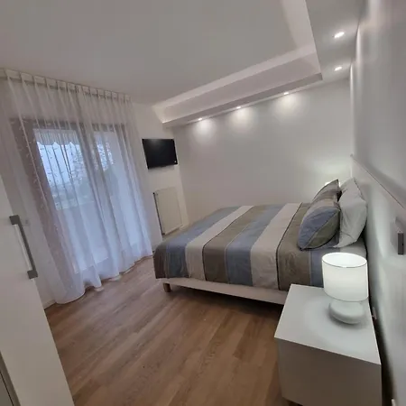 Casa Raut - Spacious 2-bedroom Or 3-bedroom Near Pordenone And Aviano - Quiet Area