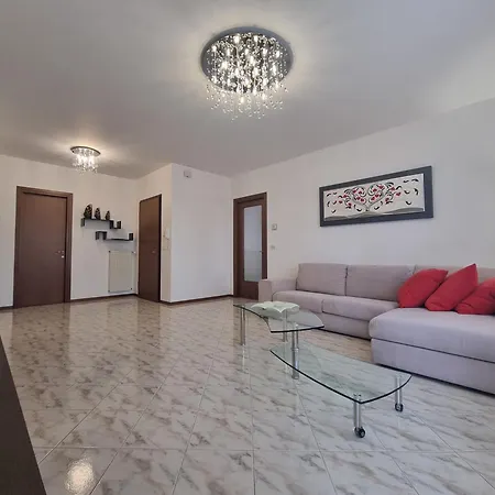Casa Raut - Spacious 2-bedroom Or 3-bedroom Near Pordenone And Aviano - Quiet Area Apartman *